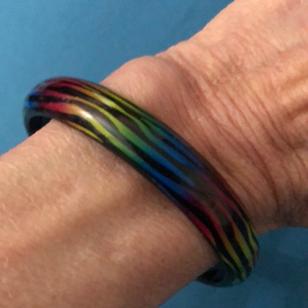 Black Wild Rainbow Bracelet🌈